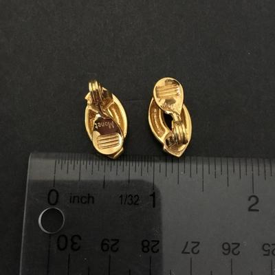 Vintage Monet gold toned clip on earrings very good condition