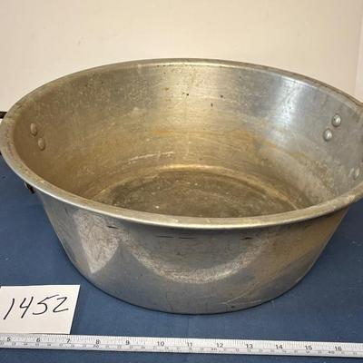 Vintage Wash Pan