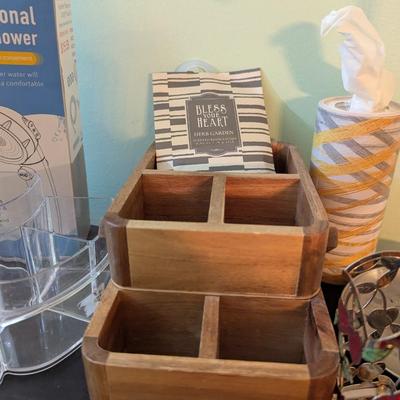 Bathroom Storage & Personal Items