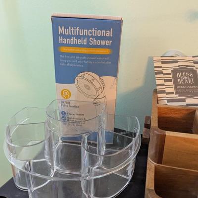Bathroom Storage & Personal Items