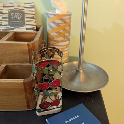 Bathroom Storage & Personal Items