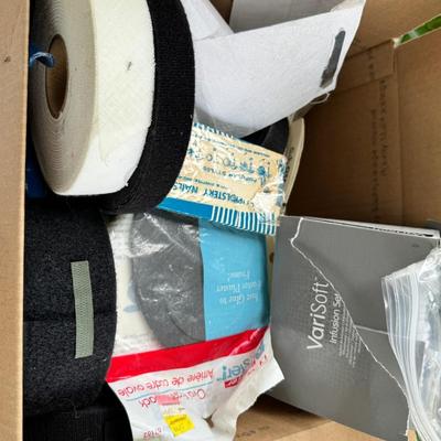 Needlework kits and yarns, Collection of hand needles, wooden needle holders, sewing kits
