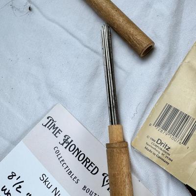 Needlework kits and yarns, Collection of hand needles, wooden needle holders, sewing kits