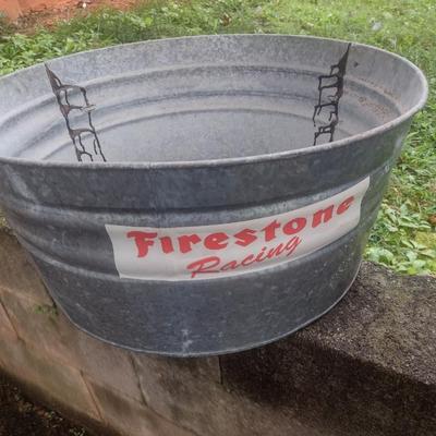 Large Galvanized Washtub and Galvanized Pail