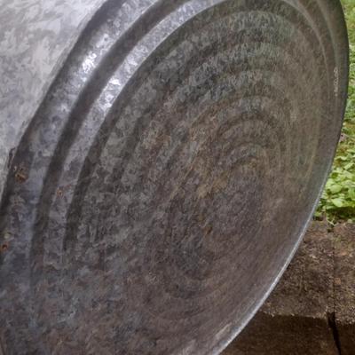 Large Galvanized Washtub and Galvanized Pail
