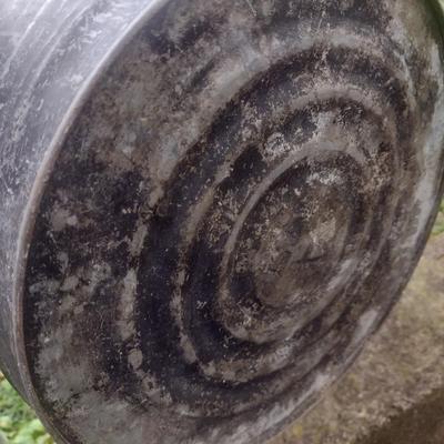 Large Galvanized Washtub and Galvanized Pail