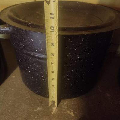 Collection of Enamel Graniteware Water Bath Canning Pots and Roasting Pan