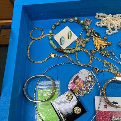 Lot of Costume Jewelry #2 (B2)
