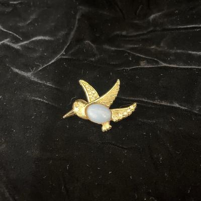 Sale Photo Thumbnail #206: Vintage purple cuff links along with bug, cat, duck and hummingbird pins