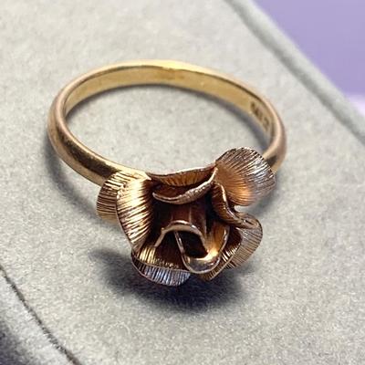 14k Gold Floral Design Estate Ring - Size 4