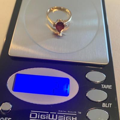 14k Gold Ruby w/ Diamonds Estate Ring 2.1 grams Ring Size 7