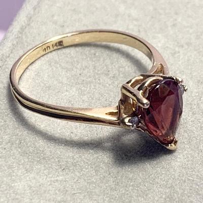 14k Gold Ruby w/ Diamonds Estate Ring 2.1 grams Ring Size 7