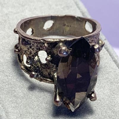 Large 14k Estate Ring w/ Amber Stone 6.2 grams - Ring Size 7