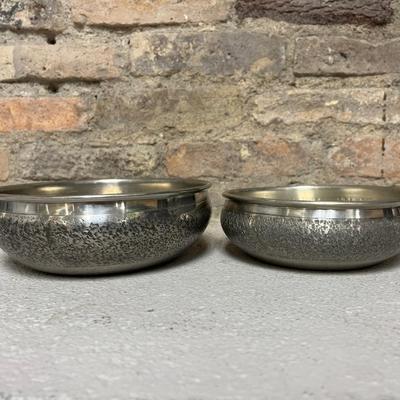 Sale Photo Thumbnail #227: Holsen Tinn medium and small pewter bowls.