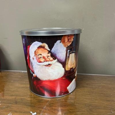 Nice Santa Popcorn Tin