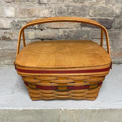 Sale Photo Thumbnail #261: 1993 Holly and Horn Christmas basket with carved lid, liner and protector