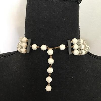 Beautiful, vintage, multi layered White bead & faux glass choker style statement, necklace,