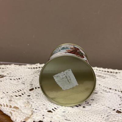 Small Round Santa with Bird and Rabbit and Deer Tin