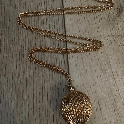Vintage, mid century, gold tone, ball sphere pendant necklace