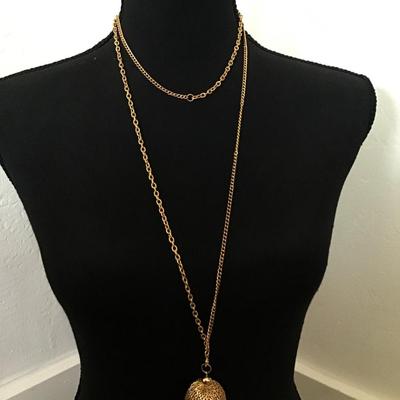 Vintage, mid century, gold tone, ball sphere pendant necklace