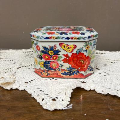 Fancy Tin Designed By Damer Long Island New York