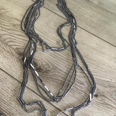 Gorgeous Silver tone multi strand necklace, long excellent condition beautiful clasp