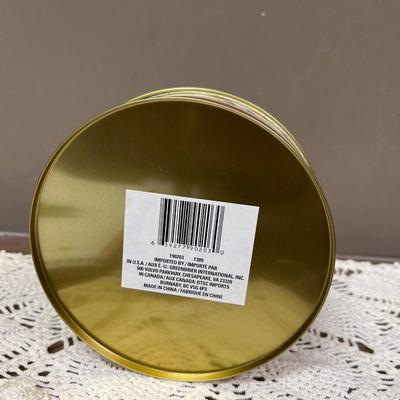 Round Poiesetta Christmas Tin