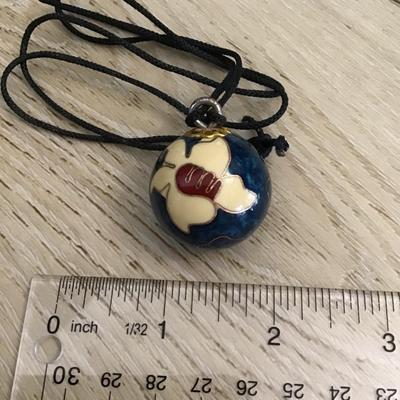 Beautiful flower, chime, ball chime necklace Cloisonne Vintage Nib