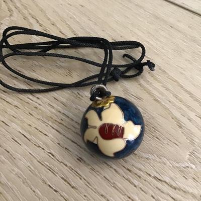 Beautiful flower, chime, ball chime necklace Cloisonne Vintage Nib