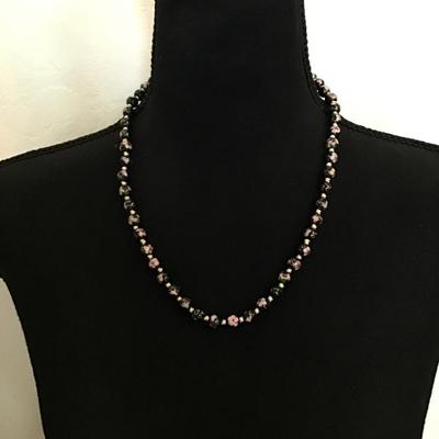 Beautiful vintage Black and pink Cloisonne bead necklace