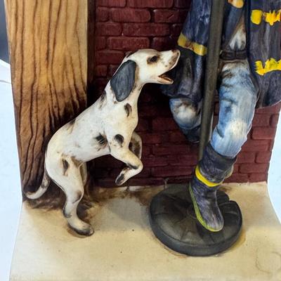 Lionstone Whiskey Porcelain Decanters. Lot of 2 figurines.