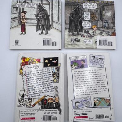 Lot of 4 Star Wars “comic” books (see pics)