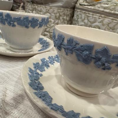Queensware - Lavender on Cream. 12 piece teacup & saucers. Teacups in original 2-tiered packing case.