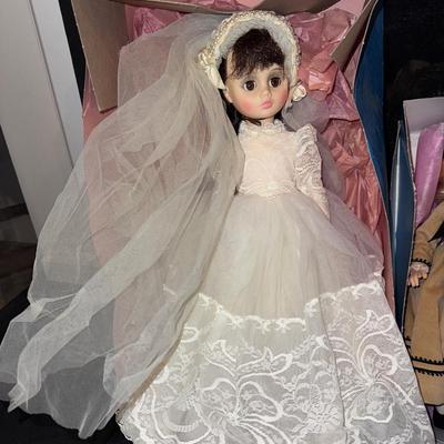 Madame Alexander Dolls - December, Elise Bride, Scarlett O’Hara