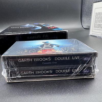 Garth Brooks & Friends - CD/Cassette Bundle (Various Artists)