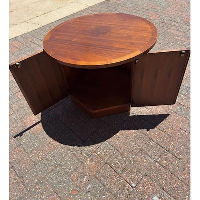VINTAGE MCM - LANE FURNITURE WALNUT ROUND DRUM TABLE STORAGE CABINET