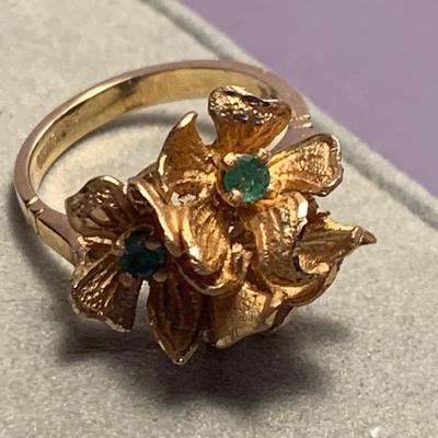 14k Gold Floral Estate Ring 4.4 grams Ring Size 4.5
