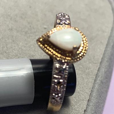 Estate Ring - Size 8