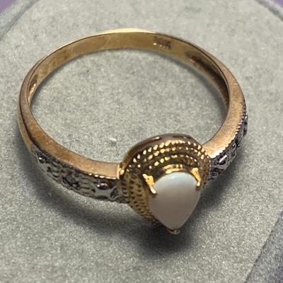 Estate Ring - Size 8