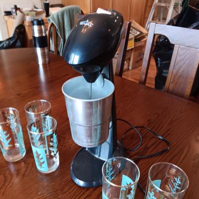 CAMBRIDGE FLATWARE FOR 6, RETRO GLASSES AND RIVAL MILKSHAKE MAKER