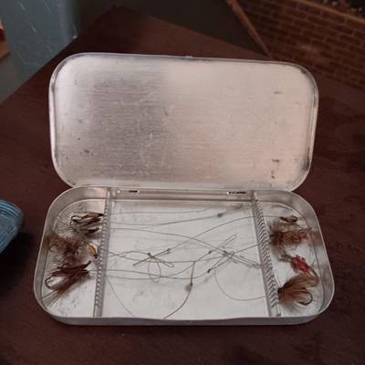 BRASS FROG HOSE SPIGOT, BOX OF FISHING FLIES, AN OLD LEVEL AND SMALL COPPER OIL CAN