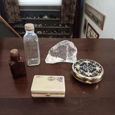 2 ANTIQUE BOTTLES, TRINKET BOXES AND GLASS LIKE ROCK
