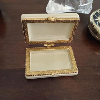2 ANTIQUE BOTTLES, TRINKET BOXES AND GLASS LIKE ROCK