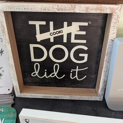 Assortment Of Wall Decor (SB)