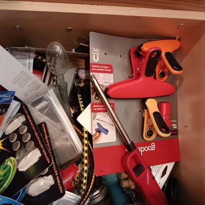 THE LARGE CATCH ALL DRAWER!!