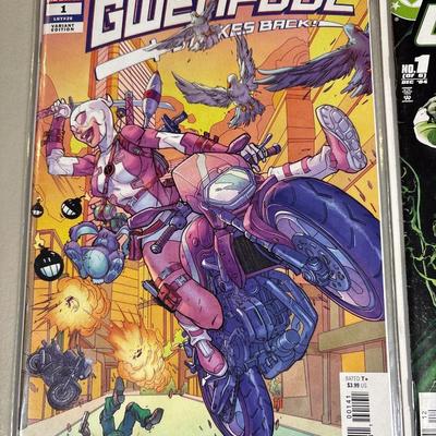 Hulk, Green Lantern, Gwenpool