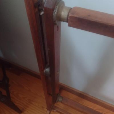 Solid Wood Amish Swivel Quilt Frame