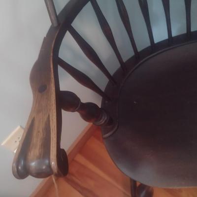 Antique Elgin A. Simonds Company Windsor Sitting Chair
