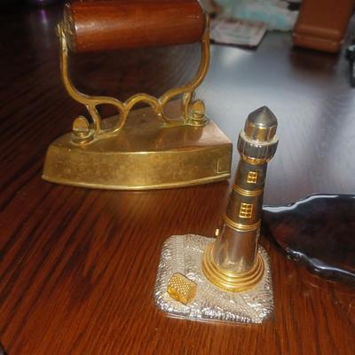 PAIR OF WOODEN WALL POCKETS, LIGHTHOUSE CLOCK AND MORE