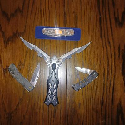 POCKET KNIVES